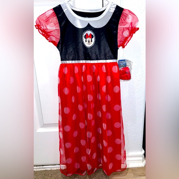 Disney Other - COPY - NEW Disney Minnie Mouse girls nightgown, black/red, size 6
